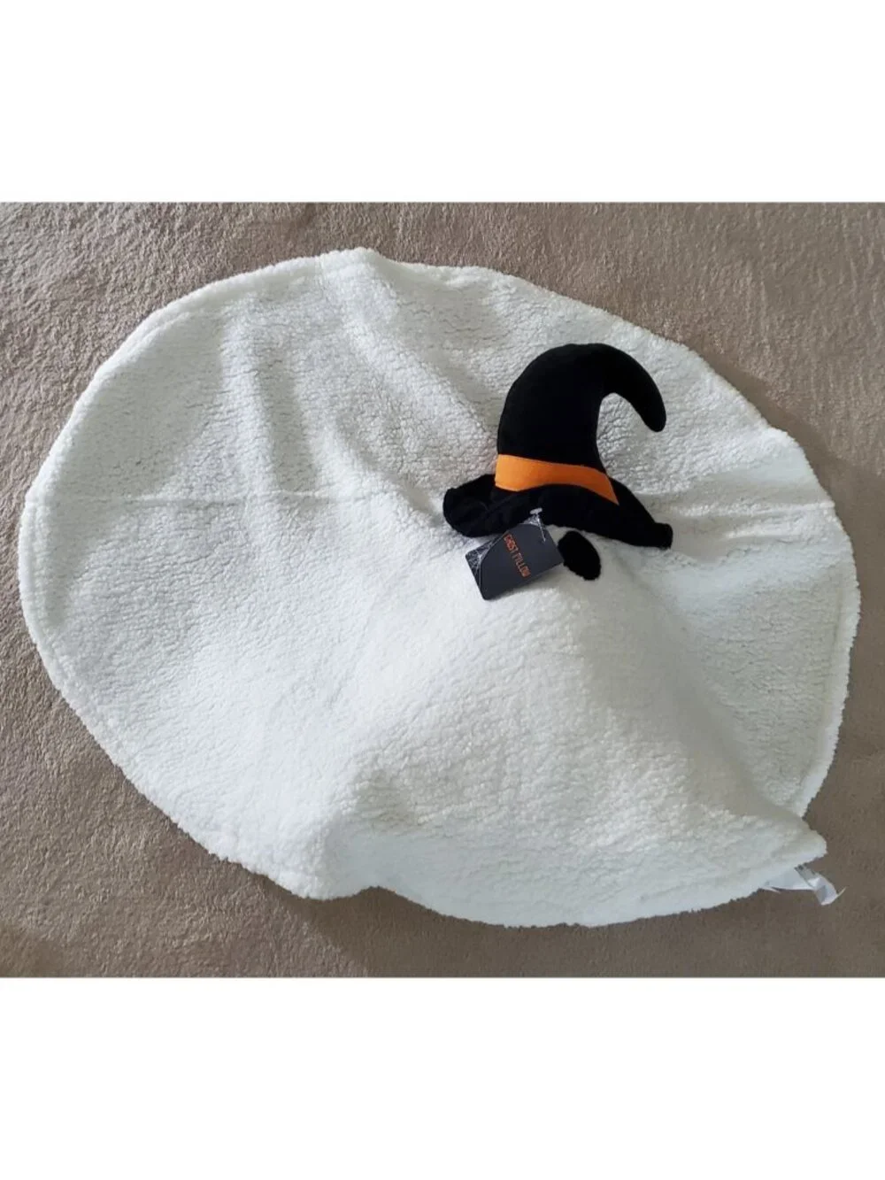 Ghost Pillow w/ Witches Hat & Sherpa Tunic Halloween Decoration New with Tag 16